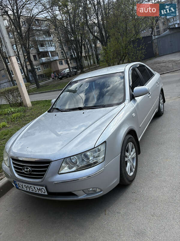 Hyundai Sonata (2008)