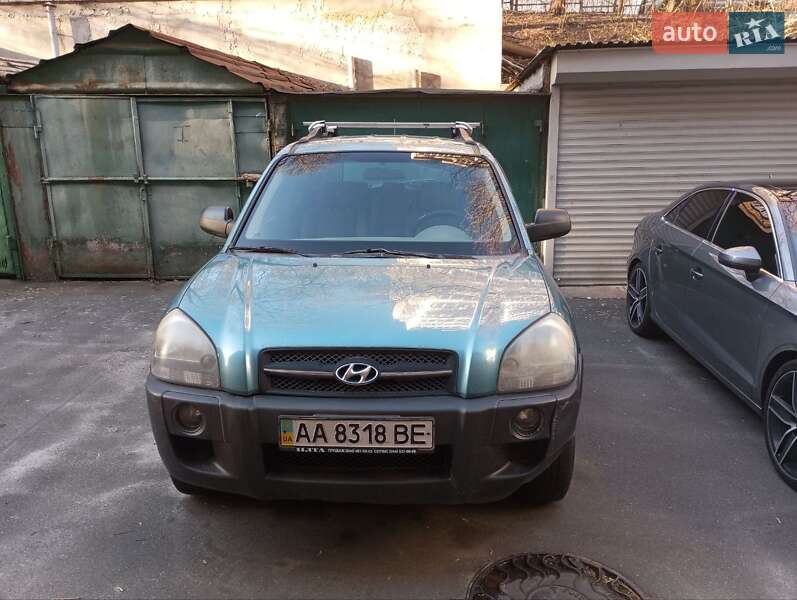 Hyundai Tucson (2005)