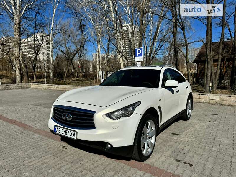 Infiniti Fx37 (2010)