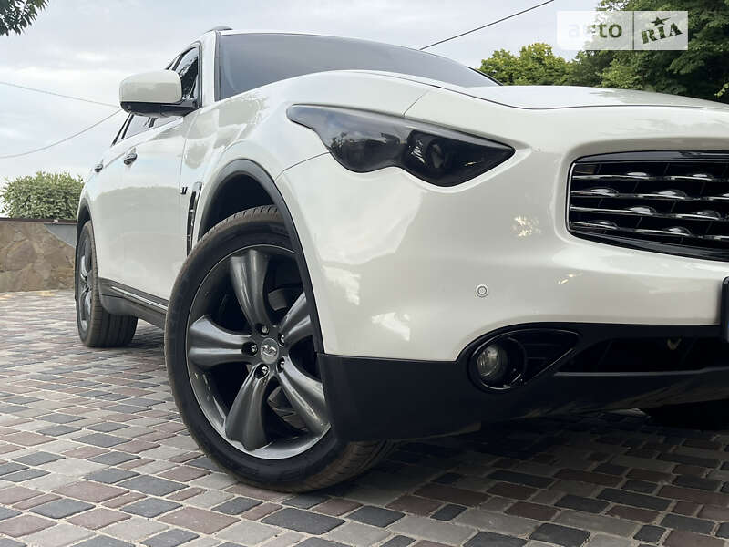 Infiniti Fx37 (2013)