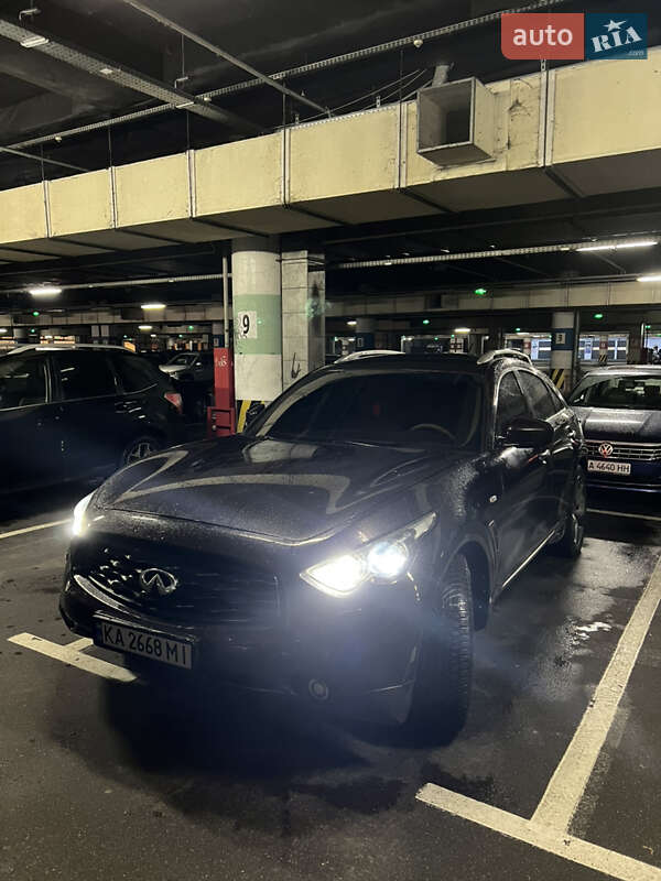 Infiniti Fx 37 (2011)