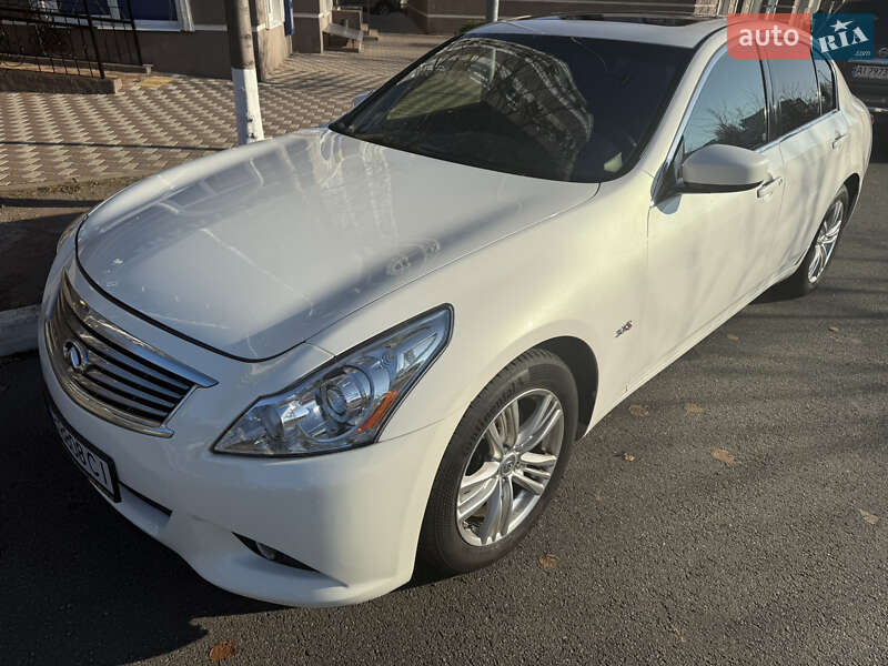 Infiniti Q40 (2014)