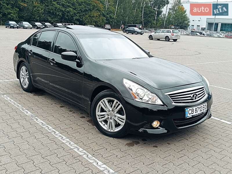 Infiniti Q40 (2014)