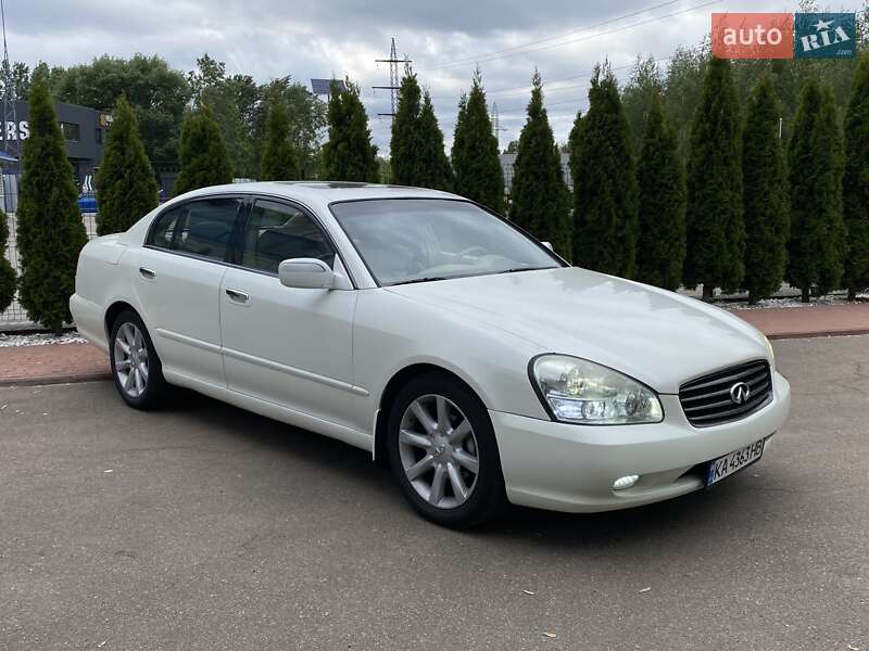 Infiniti Q45 (2002)