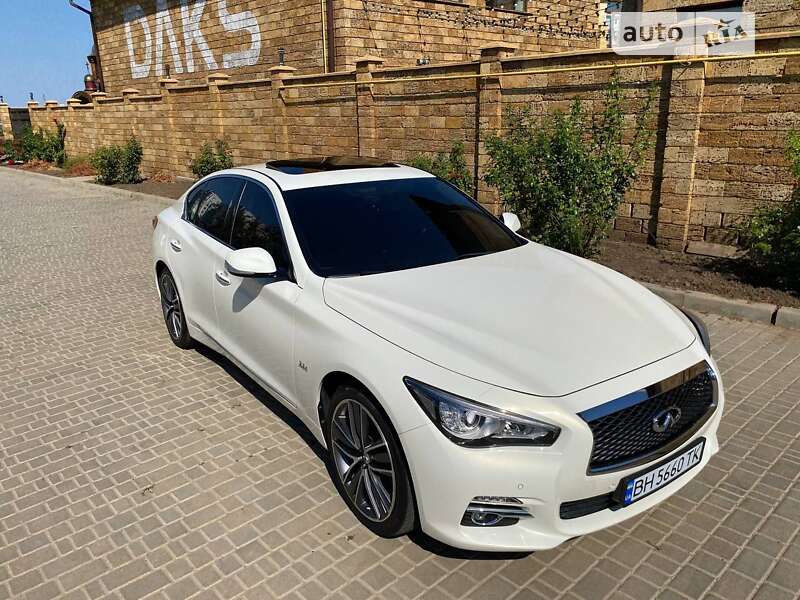 Infiniti Q50 (2014)