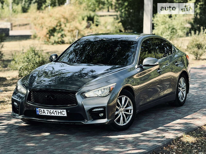 Infiniti Q50 (2016)