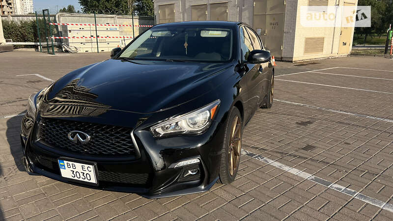 Infiniti Q50 (2015)