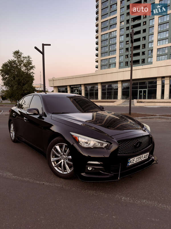 Infiniti Q50 (2014)
