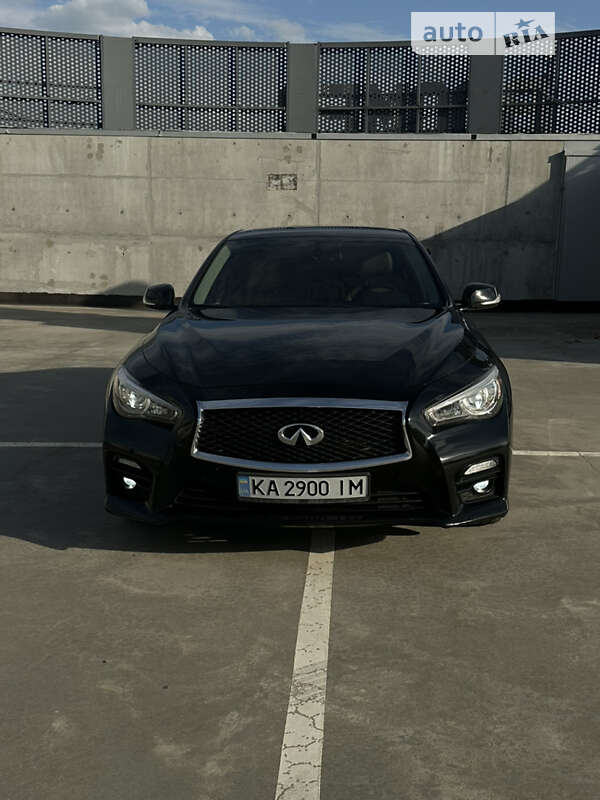 Infiniti Q50 (2015)