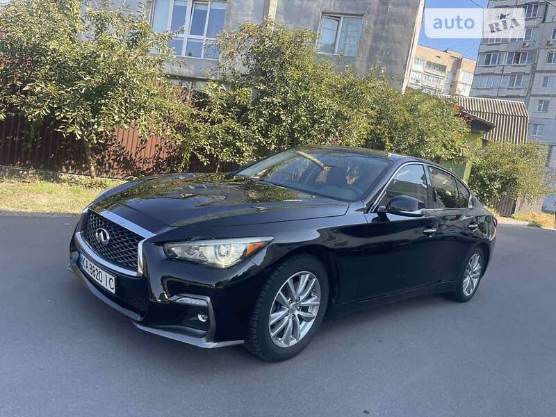 Infiniti Q50 (2015)