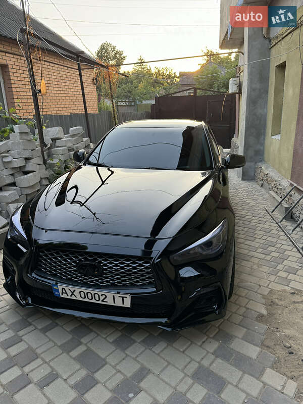Infiniti Q50 (2016)