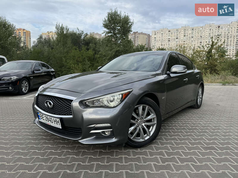 Infiniti Q50 (2015)