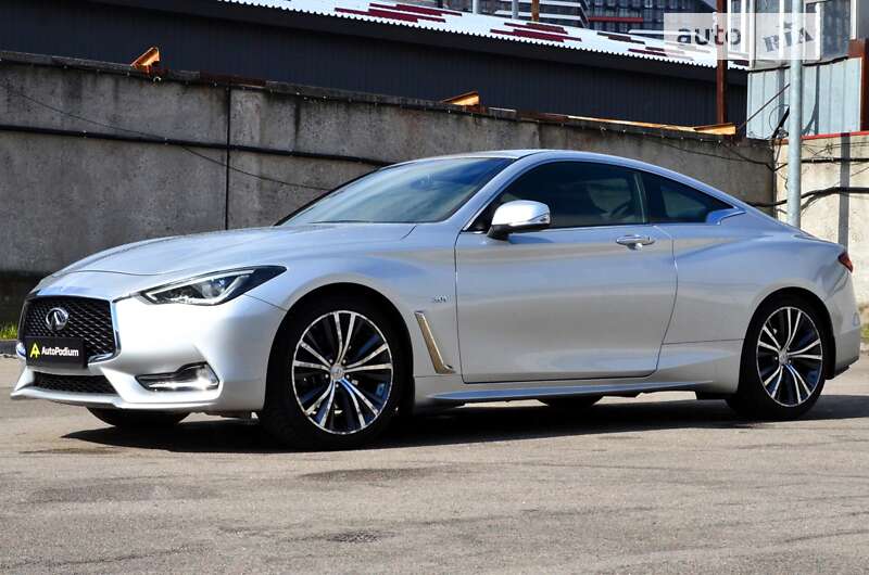 Infiniti Q60 (2017)