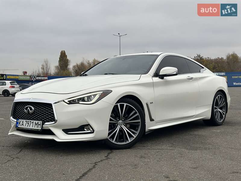 Infiniti Q60 (2017)