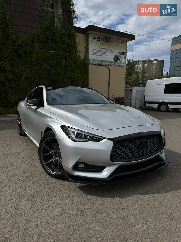 Infiniti Q60 (2016)