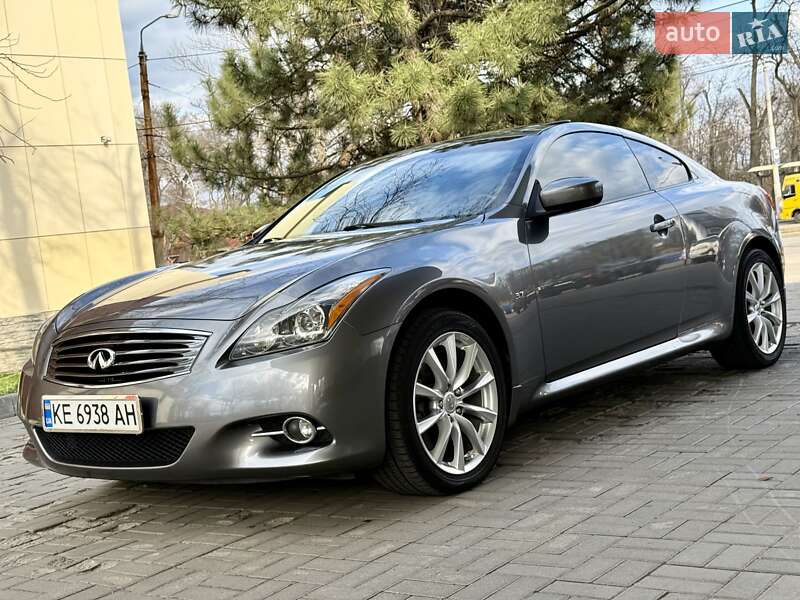 Infiniti Q60 (2015)