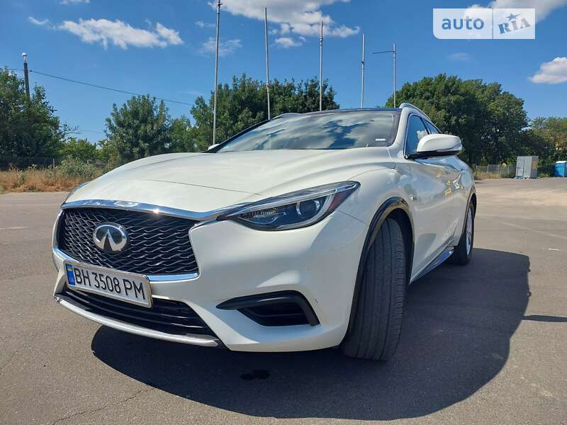 Infiniti Qx30 (2018)