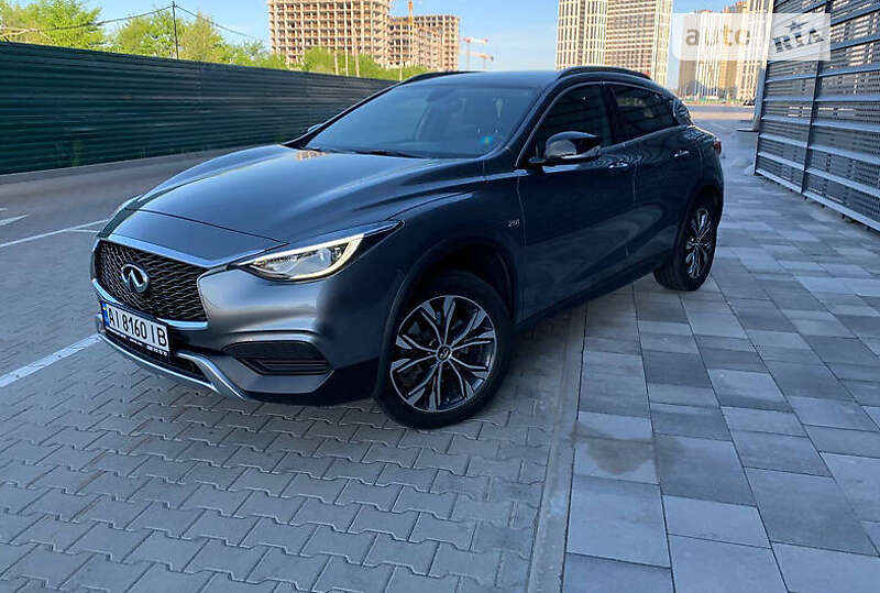 Infiniti Qx30 (2017)