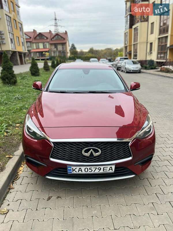 Infiniti Qx30 (2017)