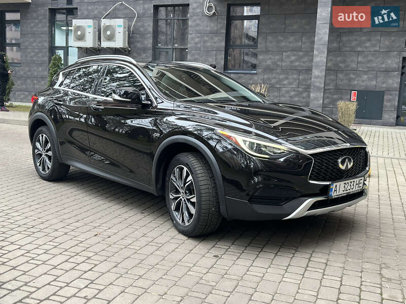 Infiniti Qx30 (2018)