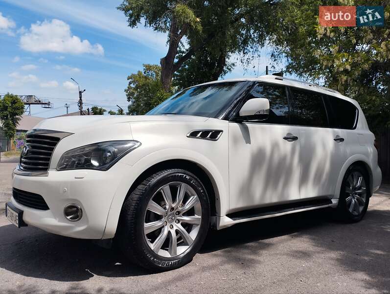 Infiniti Qx56 (2011)