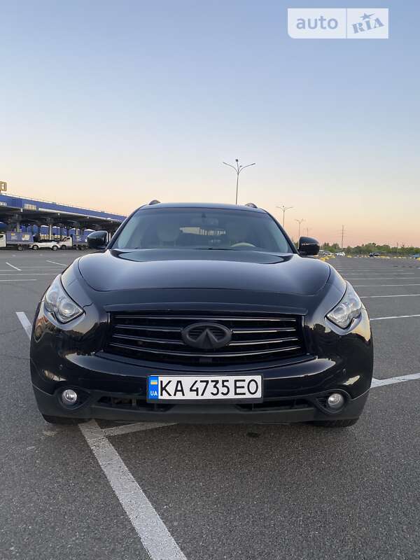 Infiniti Qx70 (2016)