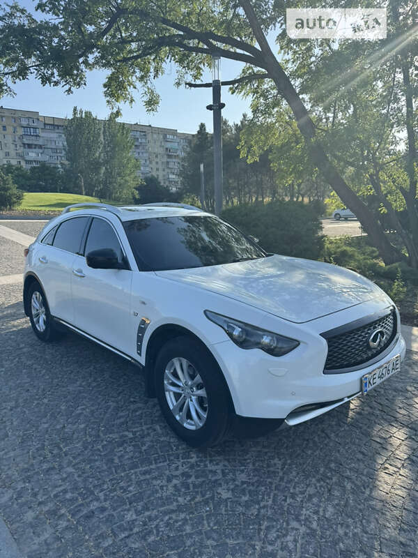 Infiniti Qx70 (2014)