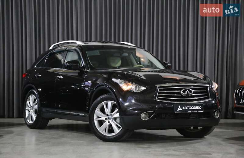 Infiniti Qx70 (2016)