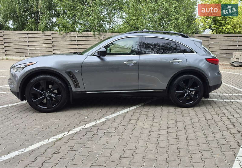 Infiniti Qx70 (2017)