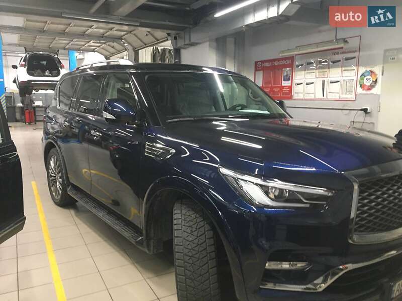 Infiniti Qx80 (2021)