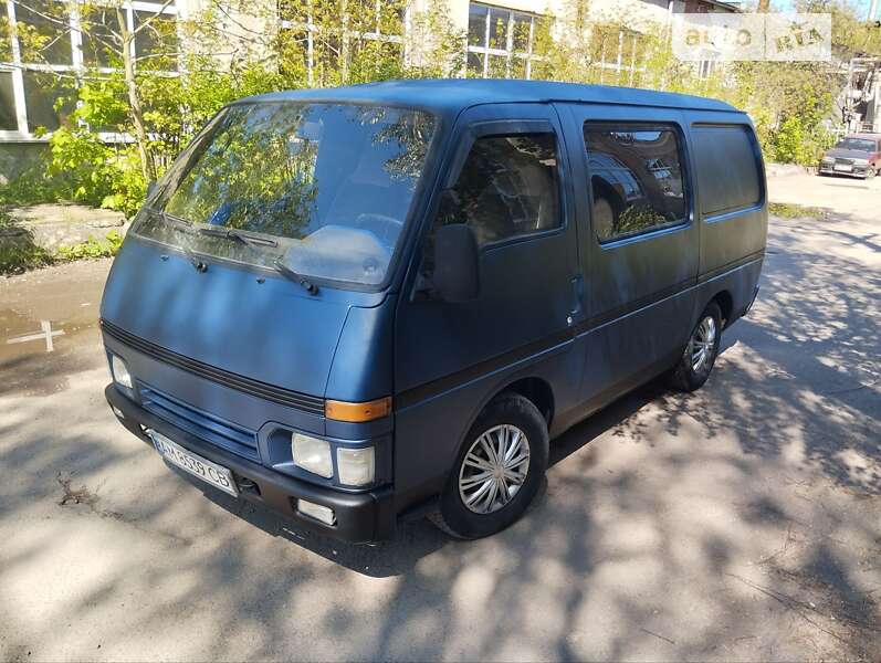 Isuzu Midi . (1991)