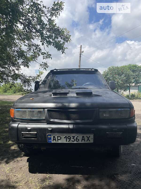 Isuzu Tfr (1990)
