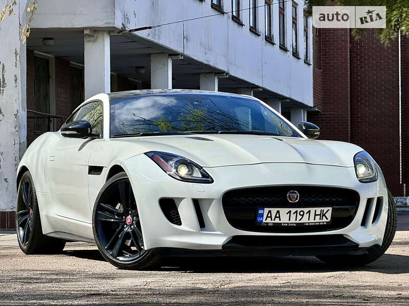 Jaguar F-type (2015)