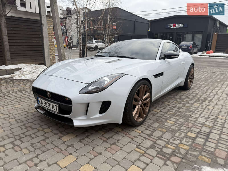Jaguar F-type (2015)