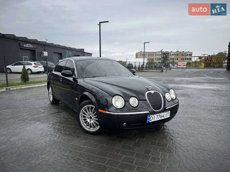 Jaguar S-type (2006)