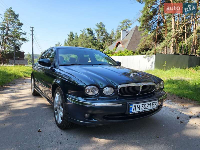 Jaguar X-type (2001)