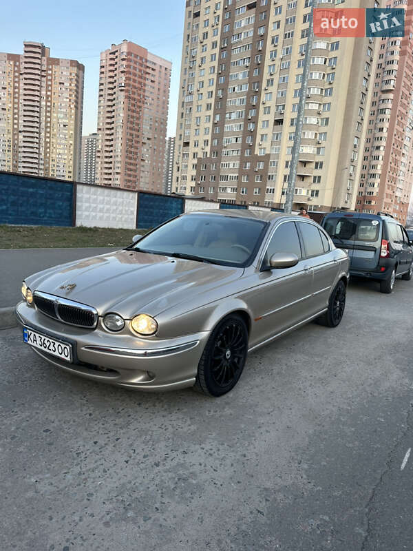 Jaguar X-type (2002)