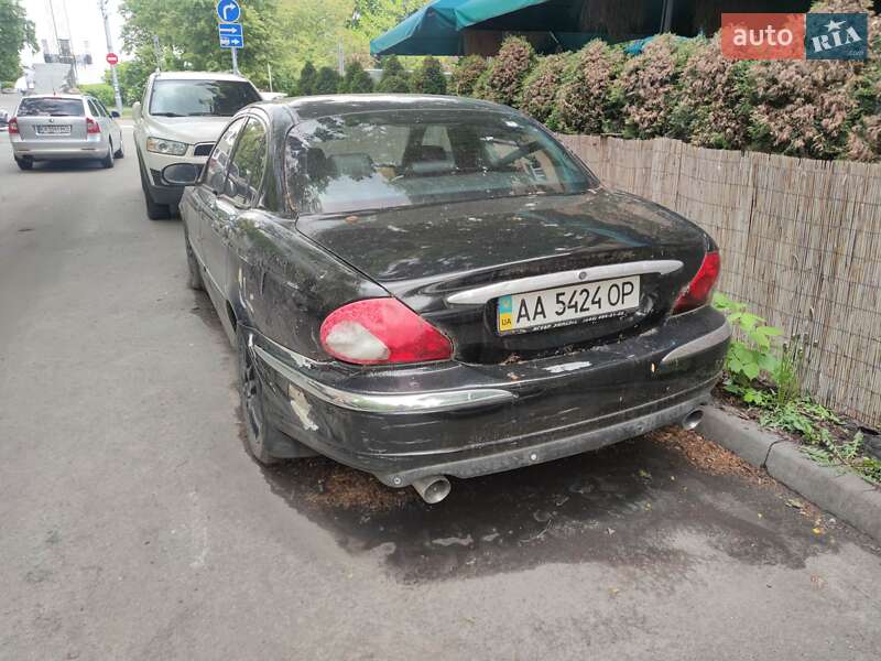 Jaguar X-type (2001)