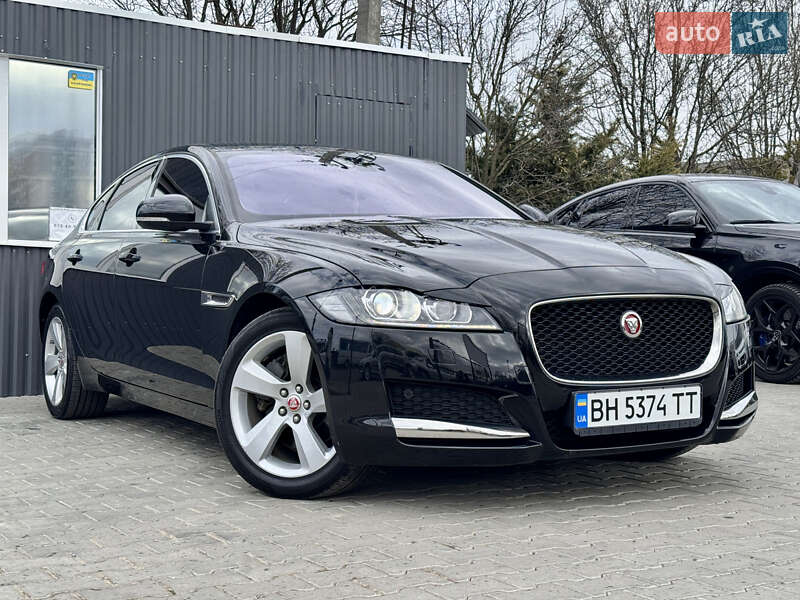 Jaguar Xf (2017)