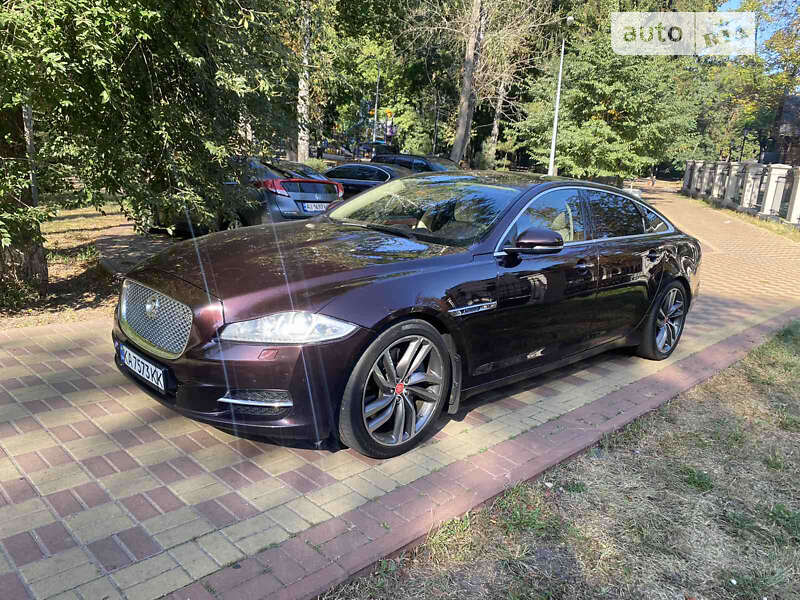 Jaguar Xj (2011)