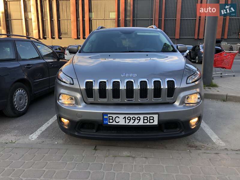 Jeep Cherokee (2014)