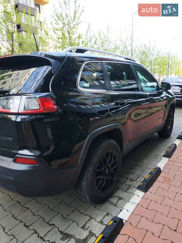 Jeep Cherokee (2018)