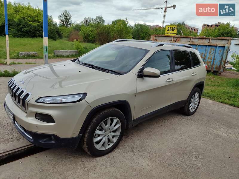 Jeep Cherokee (2014)
