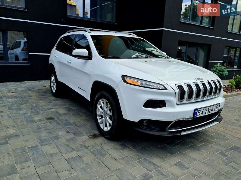 Jeep Cherokee (2016)