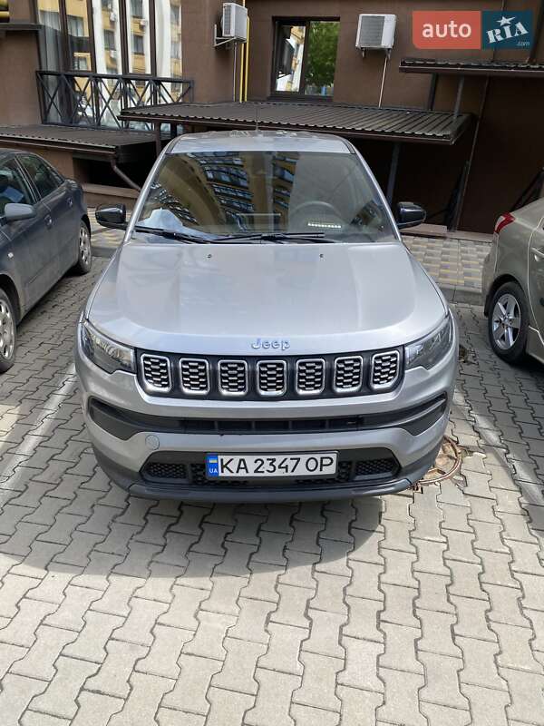 Jeep Compass (2023)