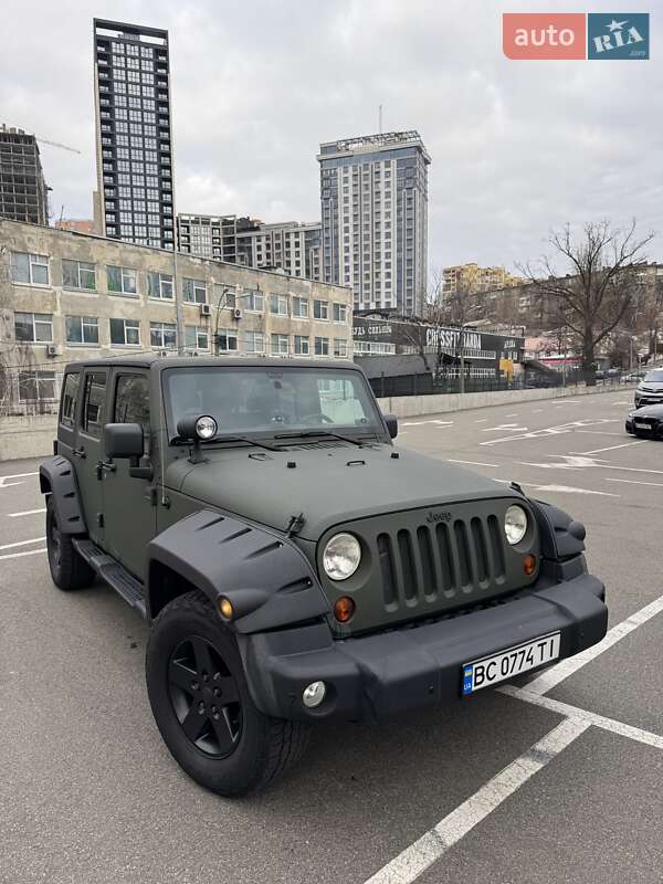 Jeep Wrangler (2011)