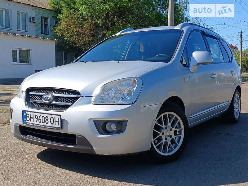 Kia Carens (2007)