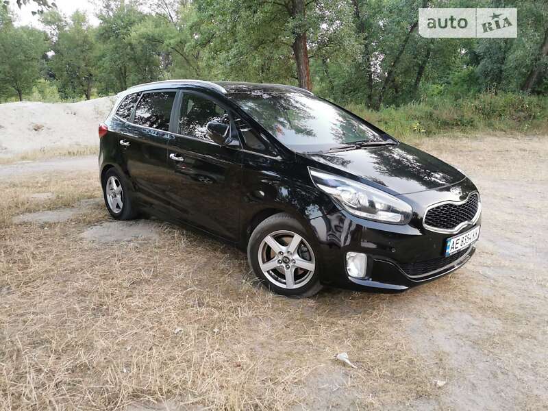 Kia Carens (2014)