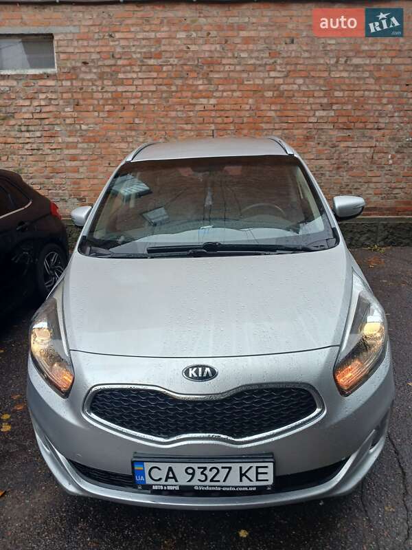 Kia Carens (2013)