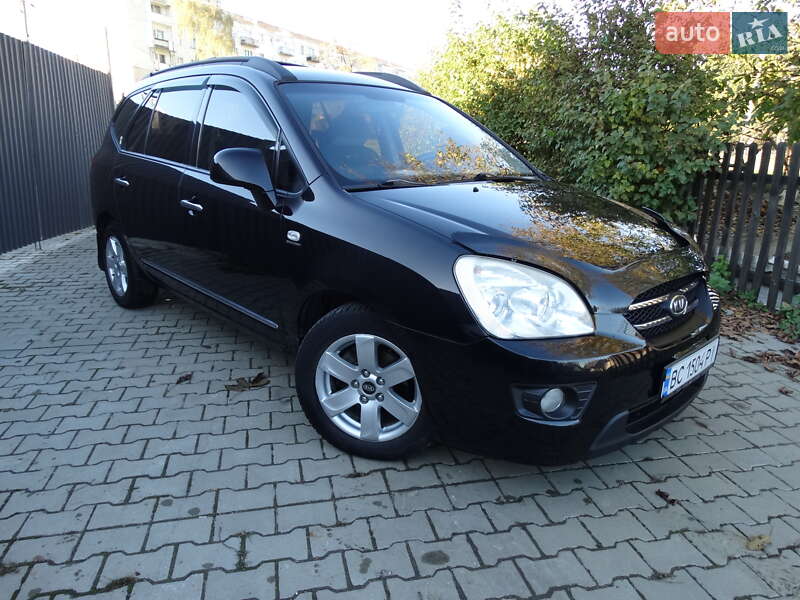 Kia Carens (2008)